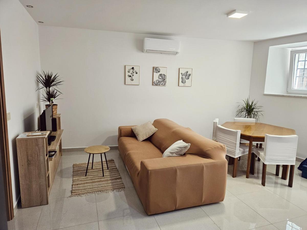 Apartment Gaja, Копер Экстерьер фото